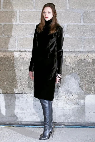 Look 18